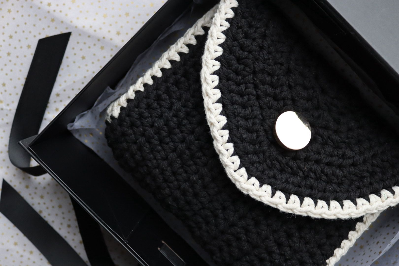 Black Crossover Bag with Cream Edging